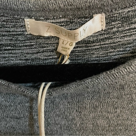 Z Supply Noah Soft Silky Tank Heather Black, Size L - Picture 7 of 10